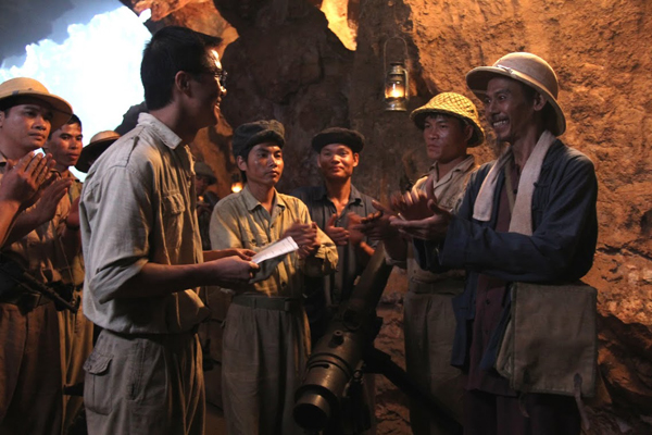 សប្ដាហ៍ខ្សែភាពយន្តរំលឹកខួប៧០ឆ្នាំទិវាប្រទេសជាតិទាំងមូលក្រោកឈរឡើងធ្វើការតស៊ូ